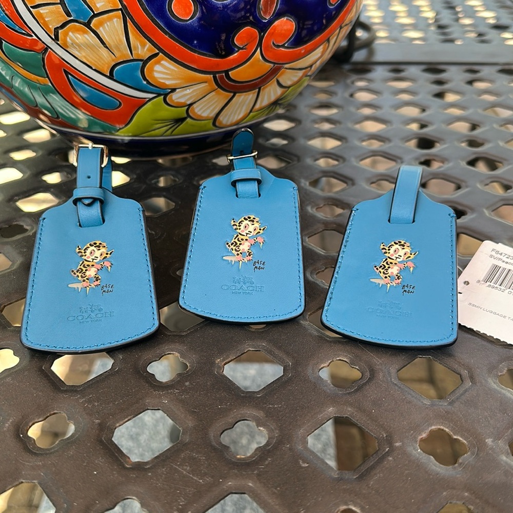 Coach Blue Leather Luggage Tag with Buster Baseman Design - Picture 2 of 6